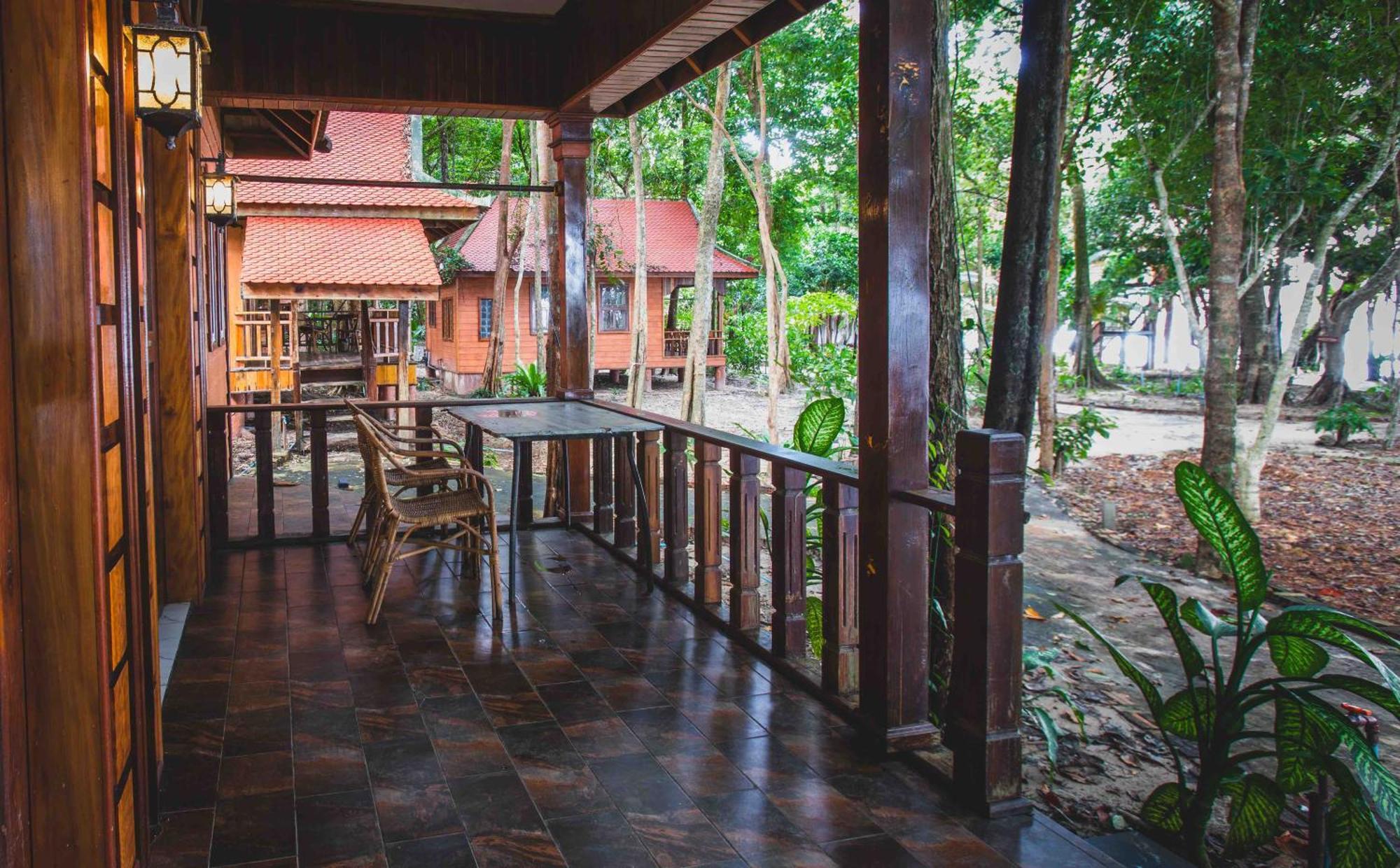 Tree House Bungalows Kaoh Touch ภายนอก รูปภาพ